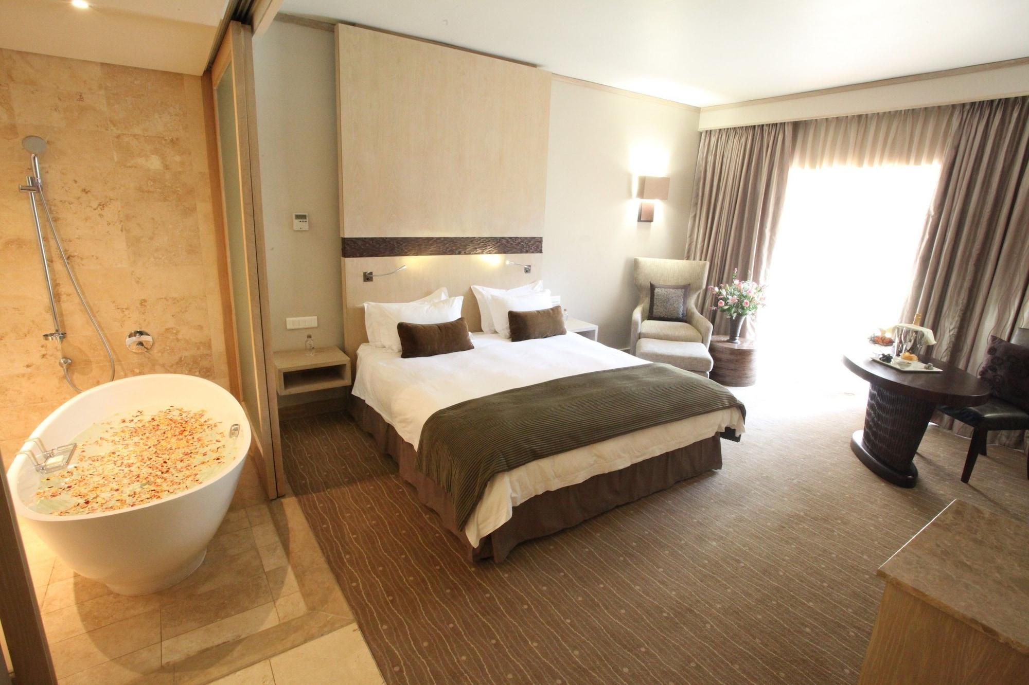 Lombardy Boutique Hotel & Conference Venue Pretoria-Noord Buitenkant foto
