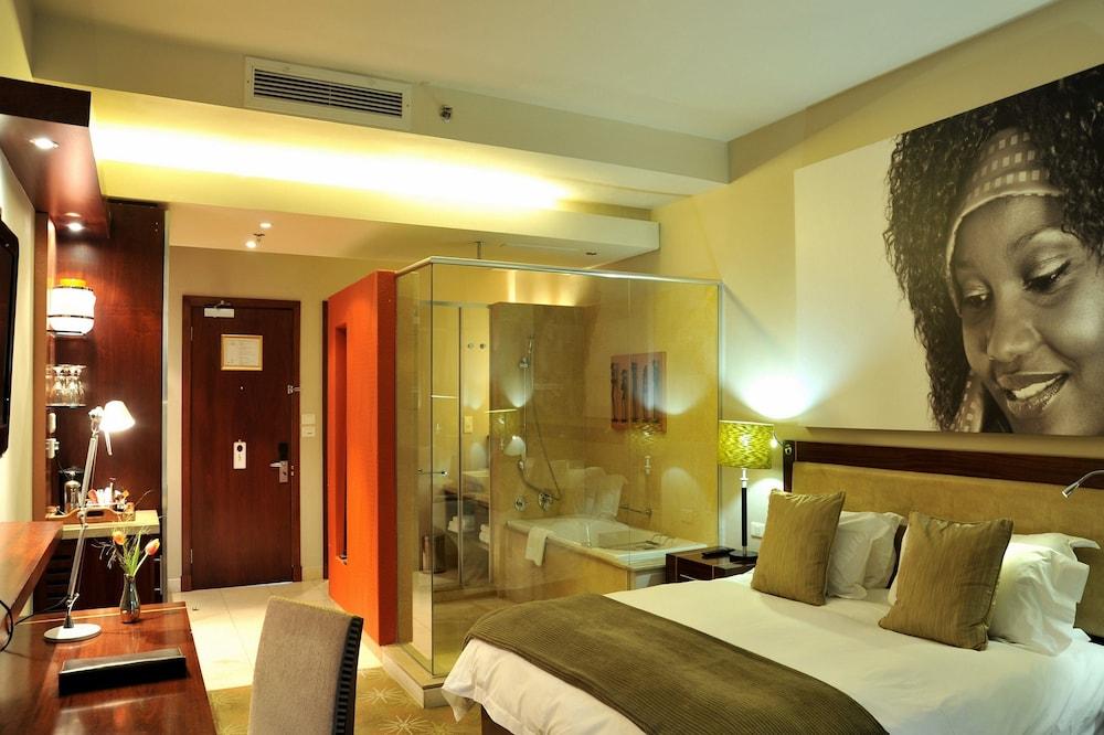 Lombardy Boutique Hotel & Conference Venue Pretoria-Noord Buitenkant foto