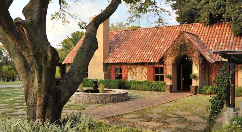 Lombardy Boutique Hotel & Conference Venue Pretoria-Noord Buitenkant foto
