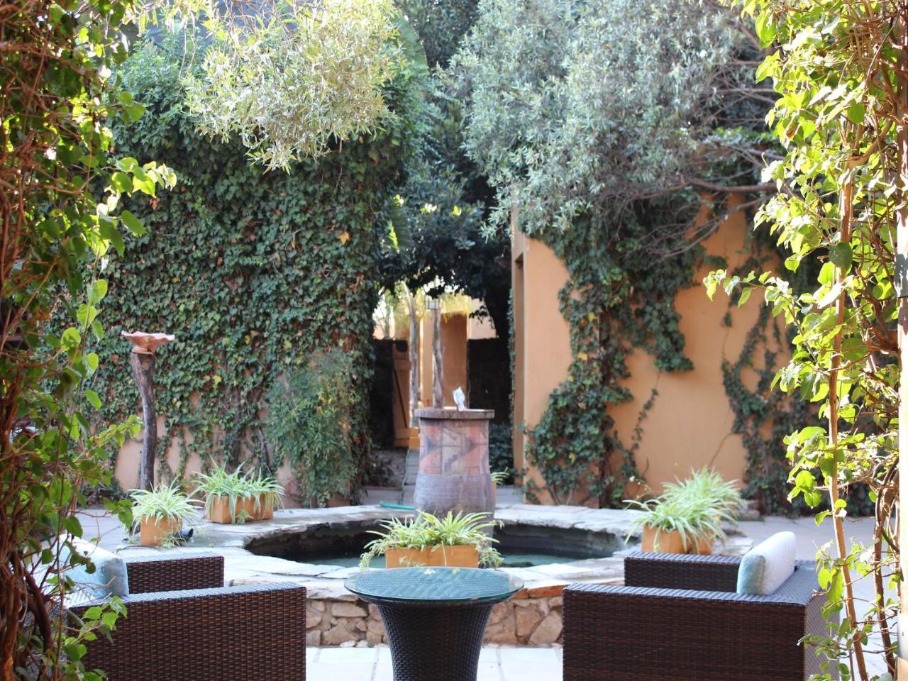 Lombardy Boutique Hotel & Conference Venue Pretoria-Noord Buitenkant foto