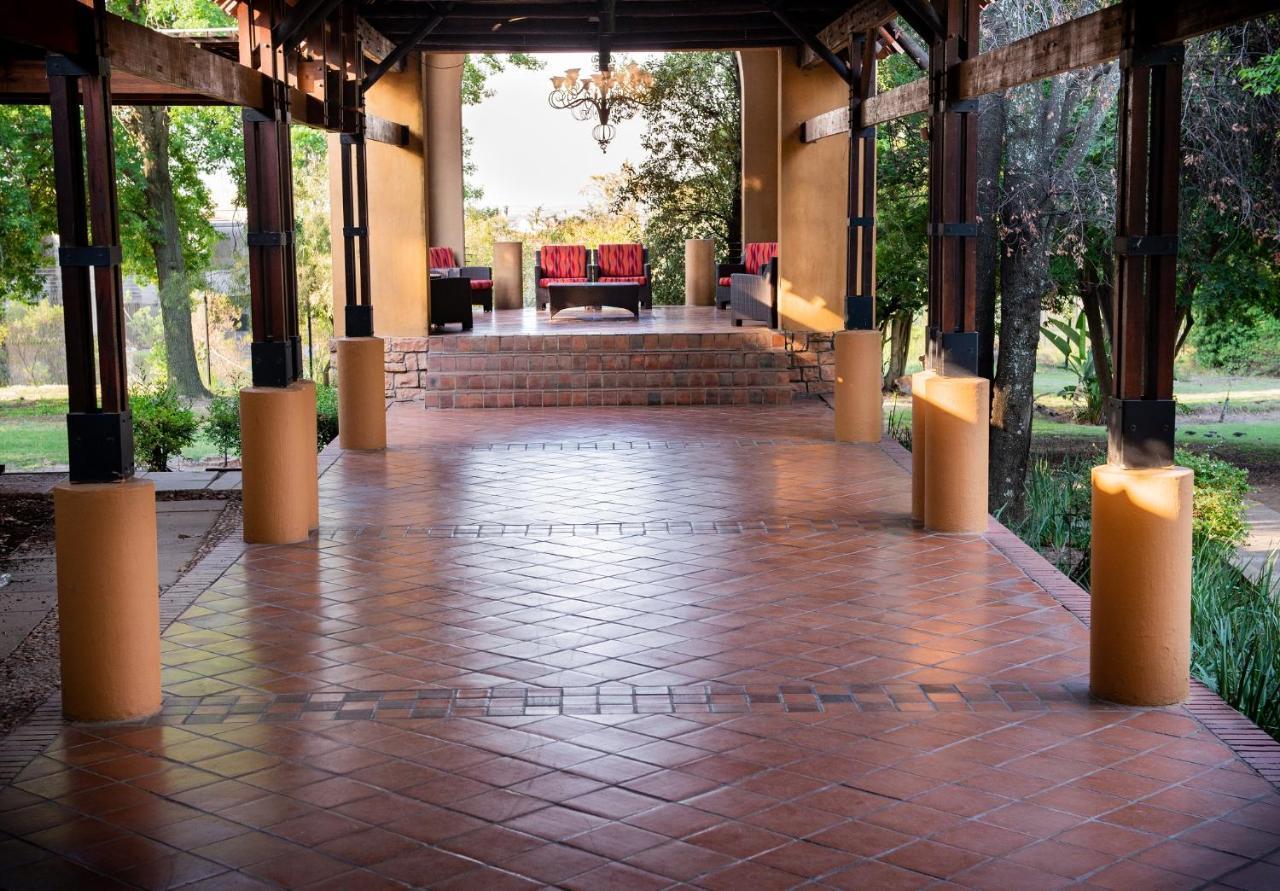 Lombardy Boutique Hotel & Conference Venue Pretoria-Noord Buitenkant foto