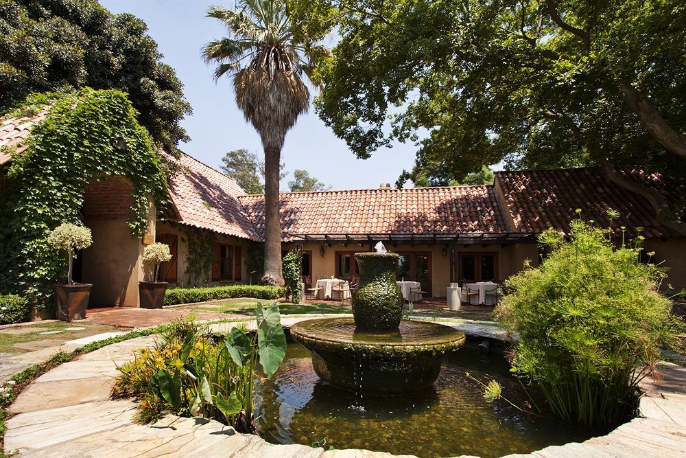 Lombardy Boutique Hotel & Conference Venue Pretoria-Noord Buitenkant foto